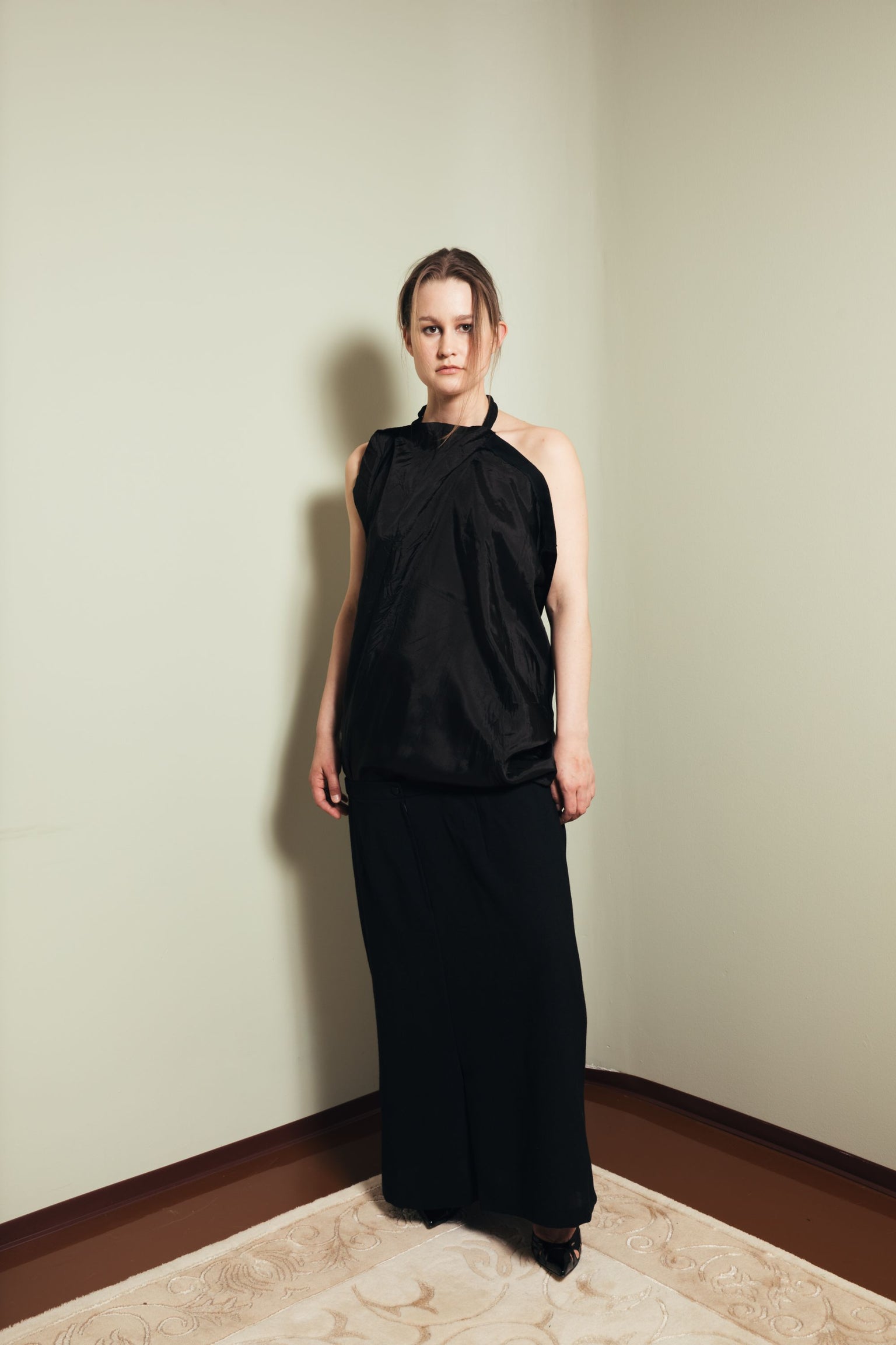 Asymmetric black backless dress M